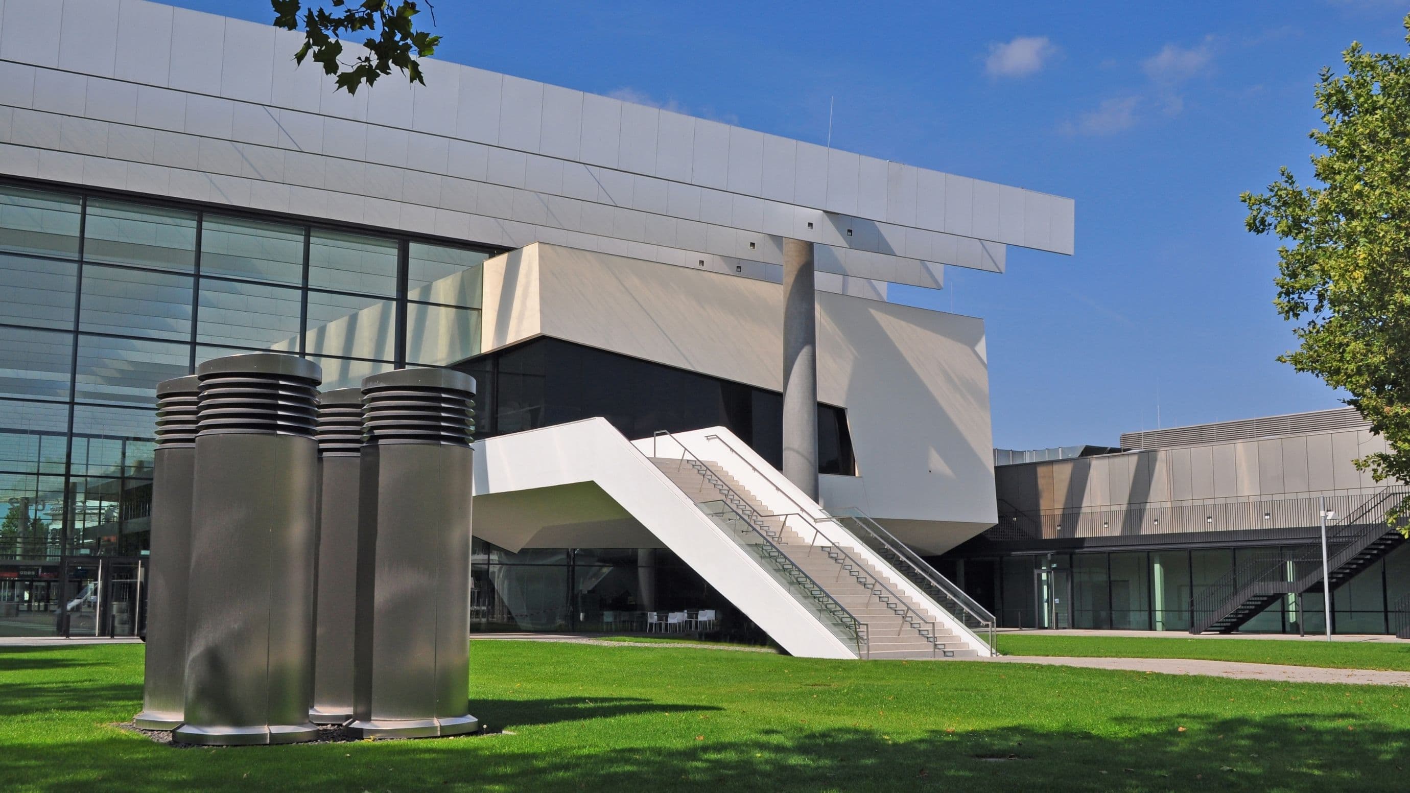 View of the grand staircase in the NürnbergMesse exhibition park