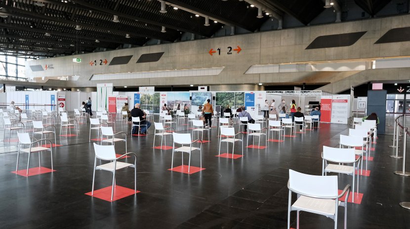 Impfzentrum im Messezentrum Nürnberg Impfzentrum im Messezentrum Nürnberg
