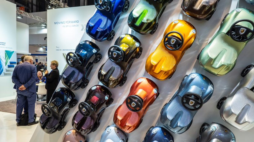 Lackierte Spielzeugautos European Coatings Show 2019