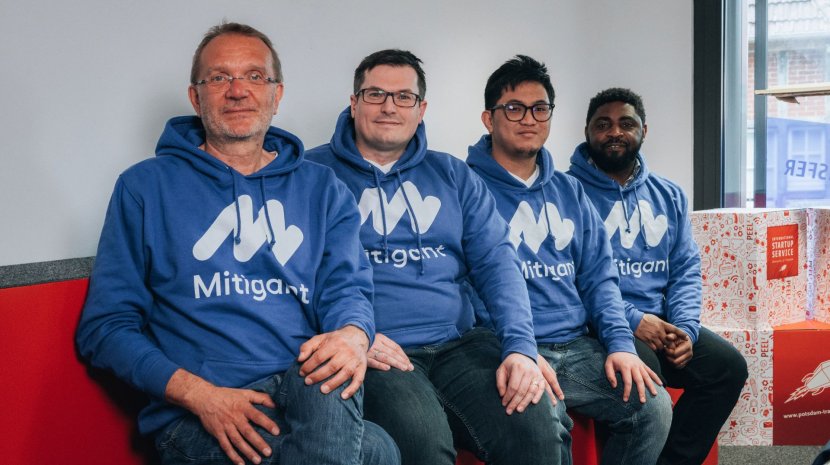 Mitigant Gründer: Thomas Fricke, Nils Karn, Muhammad Sukmana, Kennedy Torkura Mitigant Gründer: Thomas Fricke, Nils Karn, Muhammad Sukmana, Kennedy Torkura