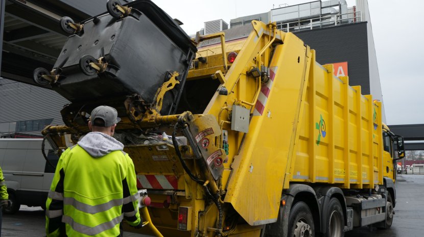 Refuse collection vehicle from "hofmann denkt"