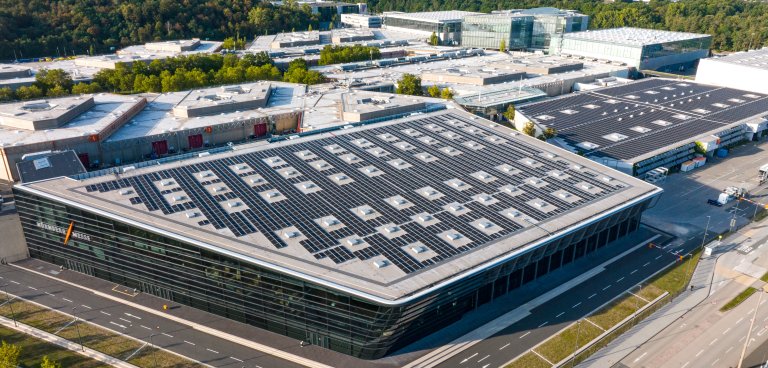Photovolataik auf dem Hallendach der NürnbergMesse