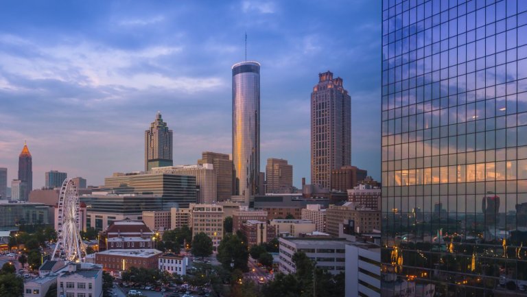 Atlanta Skyline mit Riesenrad, USA Atlanta Skyline mit Riesenrad, USA