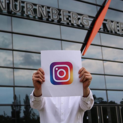 Follow us on Instagram @azubis_nuernbergmesse Instagram Account der Azubis und dualen Studenten der NürnbergMesse