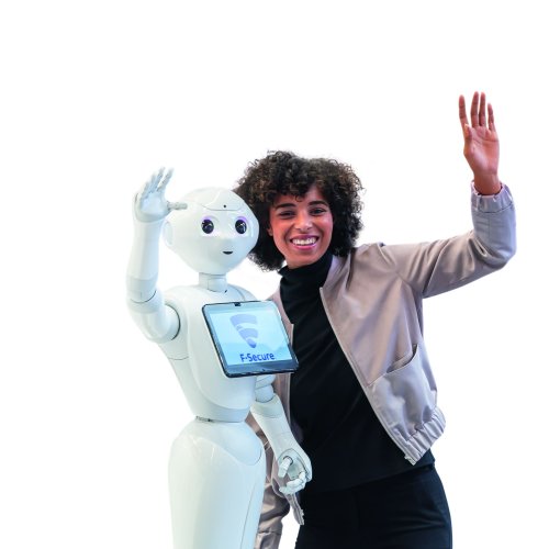 Geschäftsbericht 2022 Roboter und Mensch Geschäftsbericht 2022 Roboter und Mensch