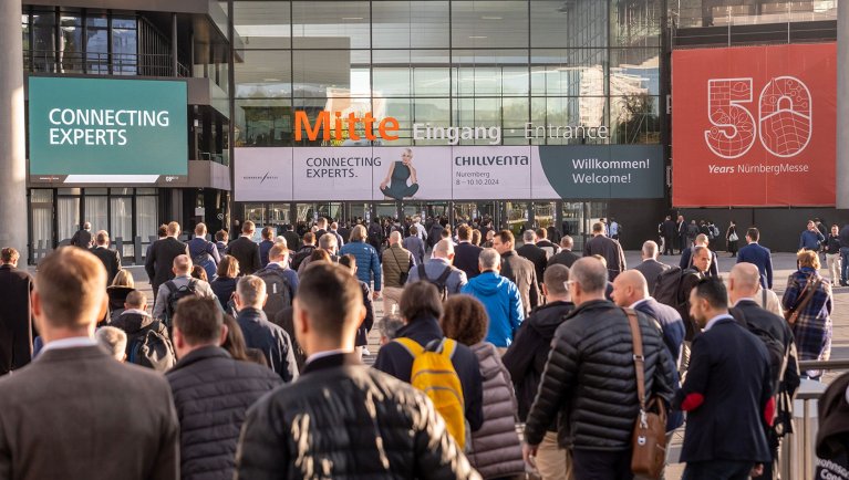 Eingang Mitte der NürnbergMesse während der Chillventa