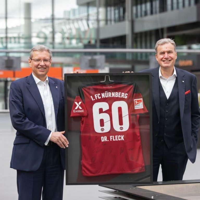 Dr Roland Fleck (l.), CEO of the NürnbergMesse Group, is turning 60.