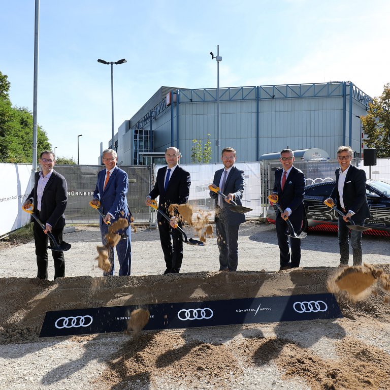 Breaking ground and plugging in for the world's first "Audi charging hub" at the Nuremberg Exhibition Centre