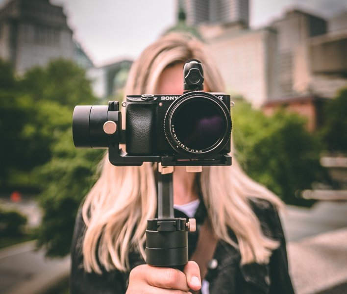 Video Channel NürnbergMesse Photo by William Bayreuther on Unsplash
